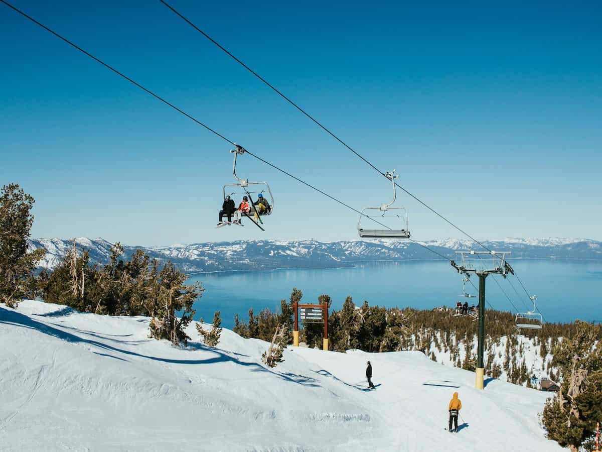 5 Best Ski Resorts In California For Beginners