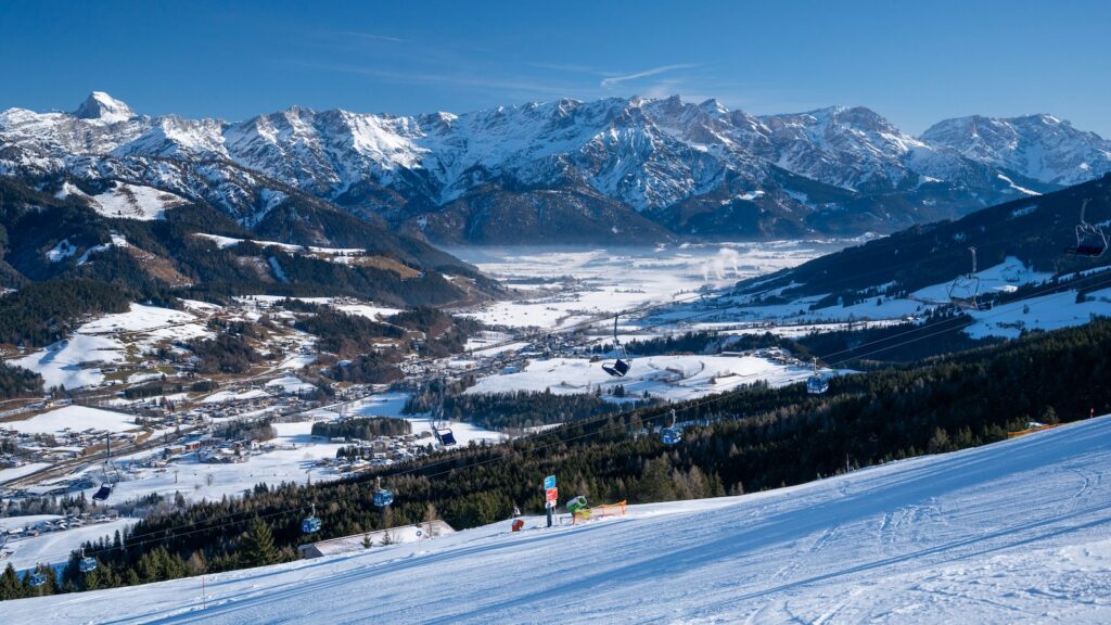 A sunny day at one of the busiest ski resorts in the world, Saalbach Hinterglemm.